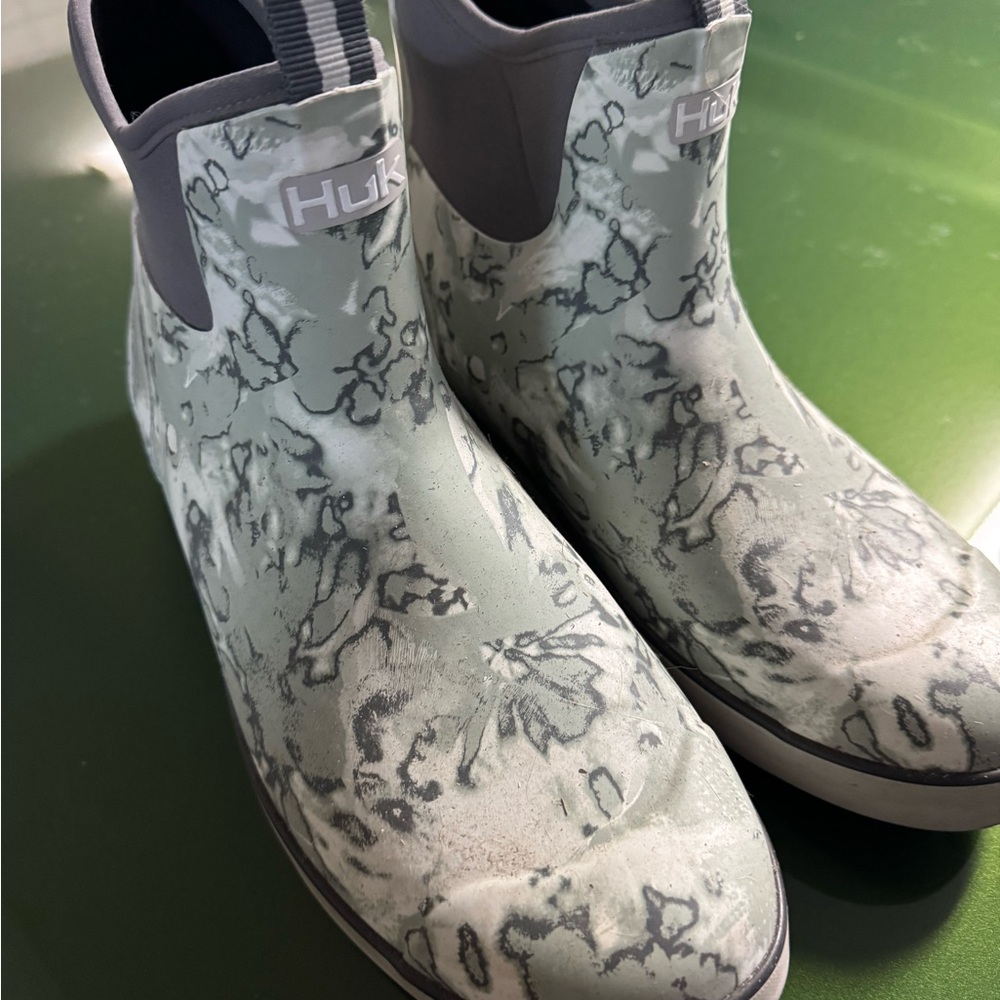 Huk water boots